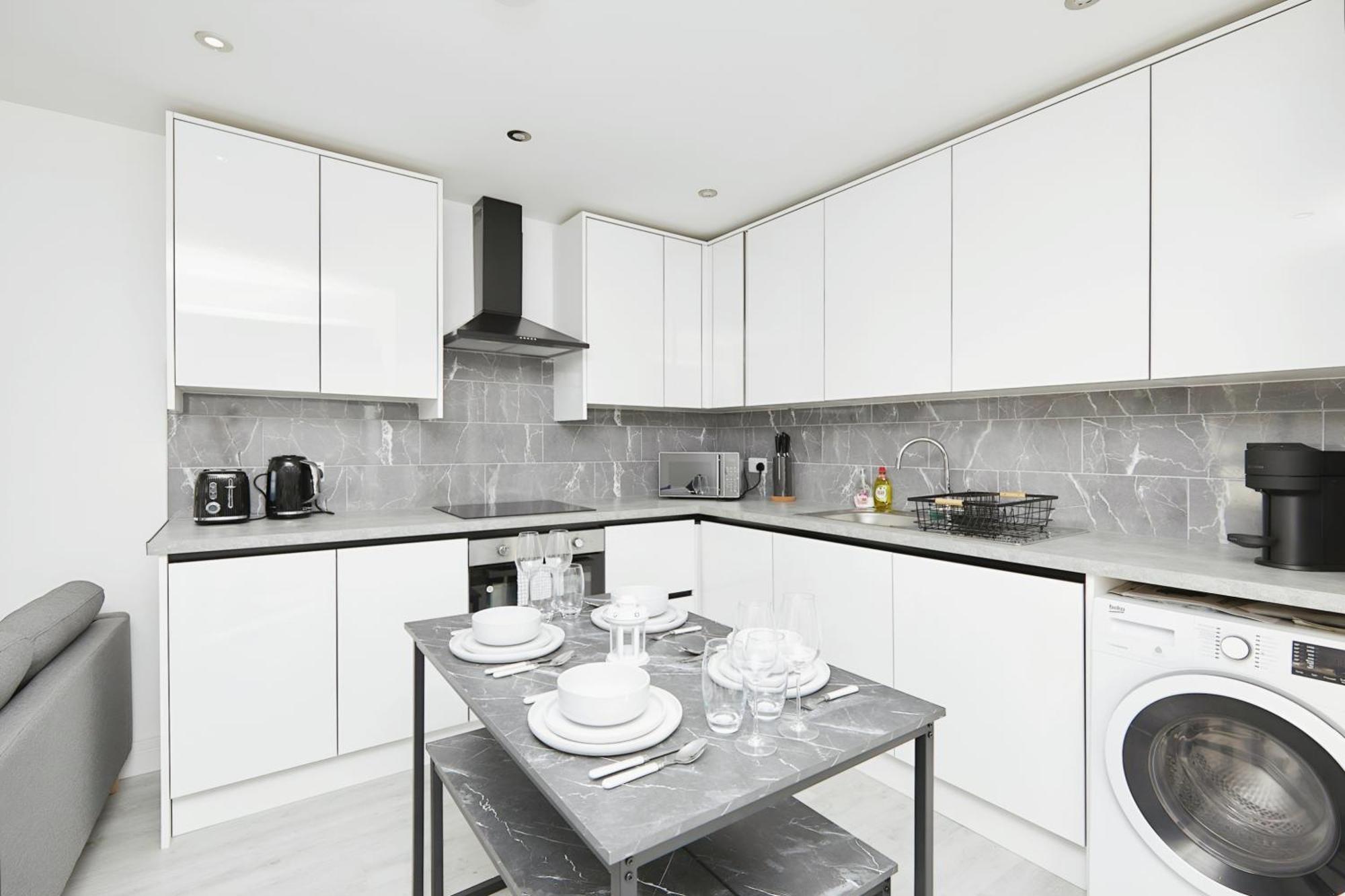 Modern Home In Derby City Centre - Free Gated Parking Exterior foto