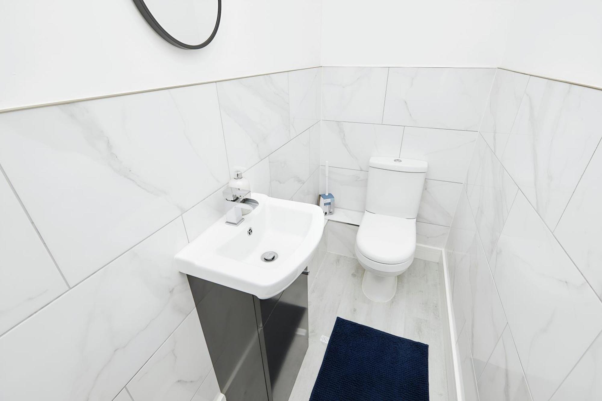 Modern Home In Derby City Centre - Free Gated Parking Exterior foto